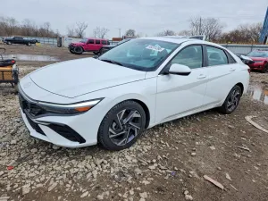 Hyundai Elantra 2.0L 4 2025
