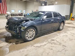 Chrysler 300C 5.7L 8 2013