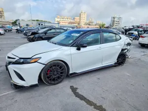 Toyota Camry 3.5L 6 2021
