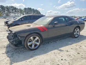 Dodge Challenger 5.7L 8 2013