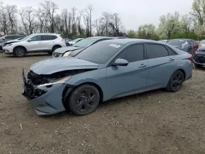 Hyundai Elantra 2.0L 4 2021