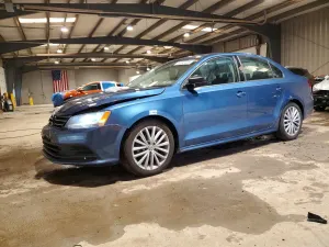Volkswagen Jetta 1.4L 4 2016