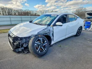 Nissan Sentra 2.0L 4 2025
