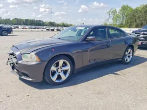 Dodge Charger 5.7L 8 2013
