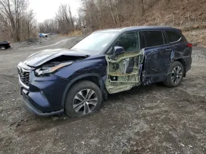 Toyota Highlander 3.5L 6 2020