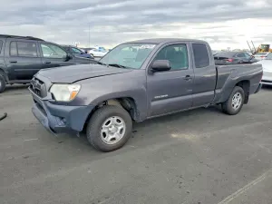 Toyota Tacoma 2.7L 4 2014