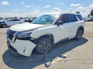 Nissan Pathfinder 3.5L 6 2024
