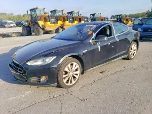 Tesla Model S 2016