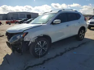 Nissan Rogue 2.5L 4 2019