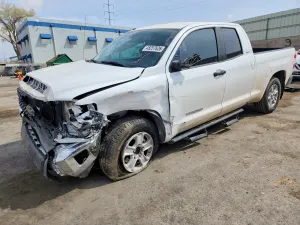 Toyota Tundra 4.6L 8 2019