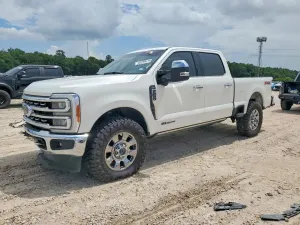 Ford F-250 6.7L 8 2023