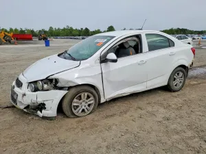 Chevrolet Aveo (Sonic) 1.8L 4 2016