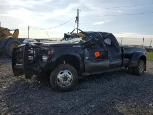 Ford F-350 6.7L 8 2015