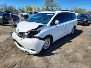 Toyota Sienna 3.5L 6 2011