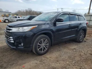 Toyota Highlander 3.5L 6 2017