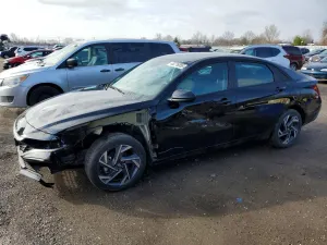 Hyundai Elantra 2.0L 4 2026