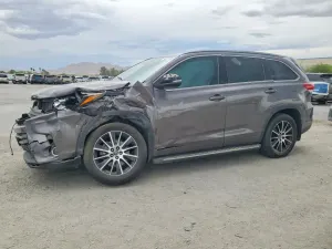 Toyota Highlander 3.5L 6 2018