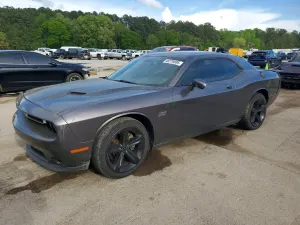 Dodge Challenger 5.7L 8 2015