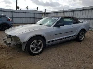 Ford Mustang 4.0L 6 2006