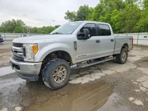 Ford F-250 6.7L 8 2017