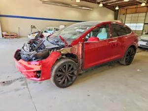 Tesla Model X 2020