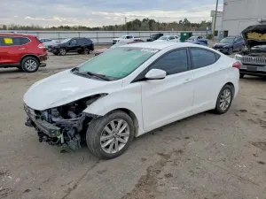Hyundai Elantra 1.8L 4 2015
