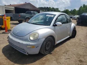 Volkswagen Beetle 2.0L 4 2003