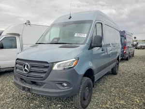 Mercedes-Benz Sprinter 2.0L 4 2025