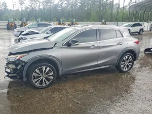 Infiniti QX30 2.0L 4 2017