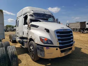 Freightliner Cascadia 14.8L 6 2025