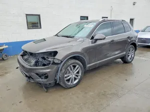 Volkswagen Touareg 3.6L 6 2016