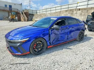 Hyundai Elantra 2.0L 4 2024