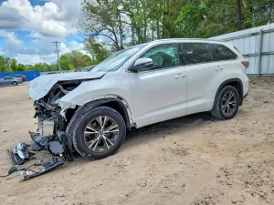 Toyota Highlander 3.5L 6 2016
