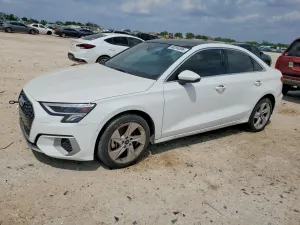 Audi A3 2.0L 4 2024
