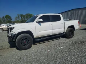 Toyota Tacoma 2.7L 4 2018