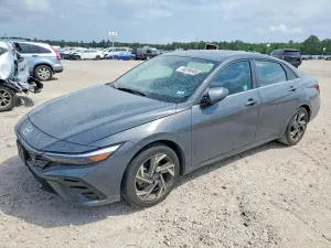 Hyundai Elantra 2.0L 4 2024