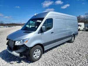 Mercedes-Benz Sprinter 2.0L 4 2025