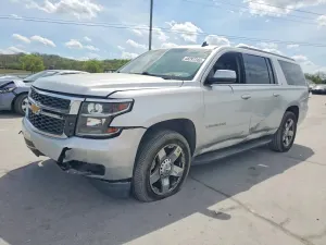 Chevrolet Suburban 5.3L 8 2015