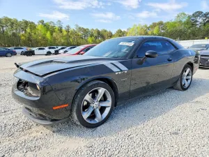 Dodge Challenger 5.7L 8 2017