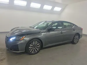 Nissan Altima 2.5L 4 2026