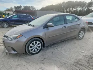 Toyota Corolla 1.8L 4 2015