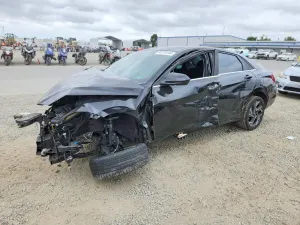 Hyundai Elantra 2.0L 4 2024