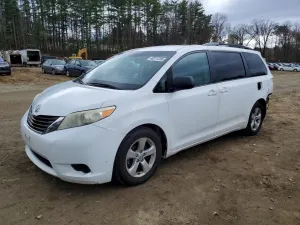 Toyota Sienna 3.5L 6 2013