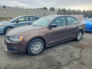 Volkswagen Jetta 2.0L 4 2013