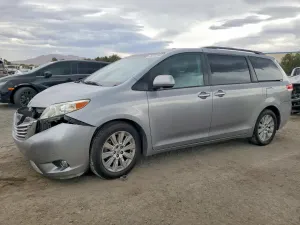 Toyota Sienna 3.5L 6 2011