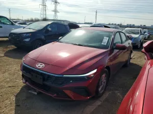Hyundai Elantra 2.0L 4 2025
