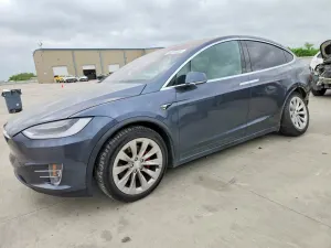 Tesla Model X 2018