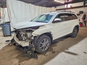 Toyota Highlander 3.5L 6 2019