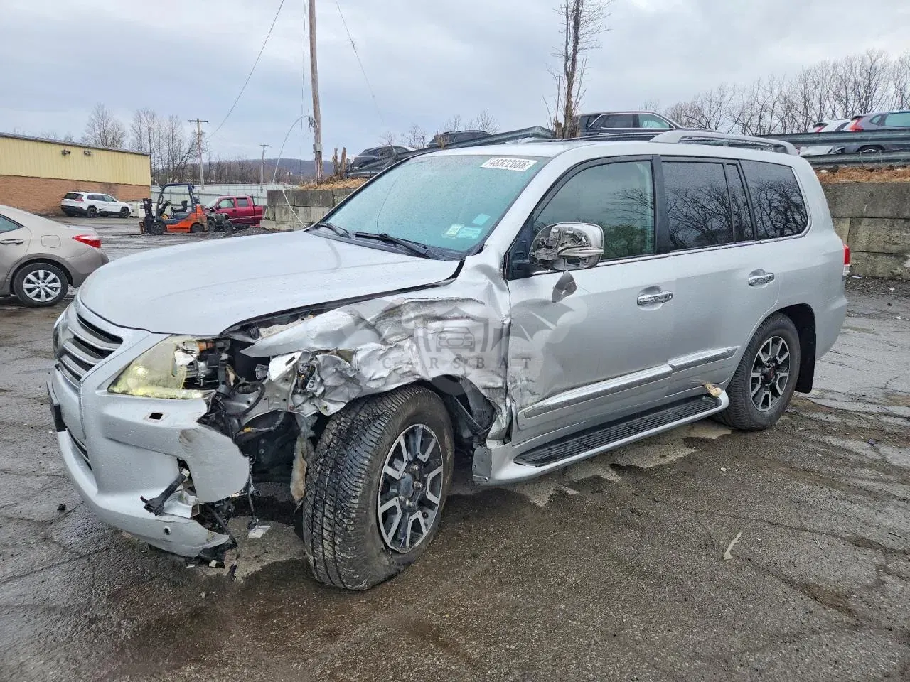 Lexus LX 5.7L 8 2013