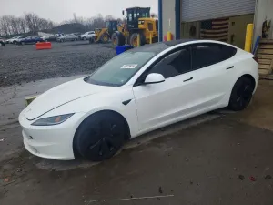 Tesla Model 3 2025